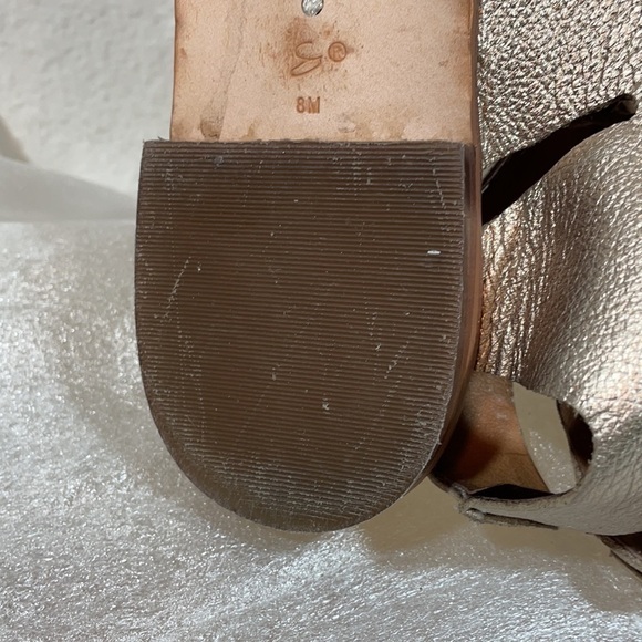 Corso Como Tiki Gladiator Gold Metallic Leather edgy Sandals size 8 - Picture 7 of 10